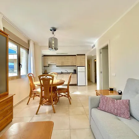 2 Bedrooms In Larimar Apartamento